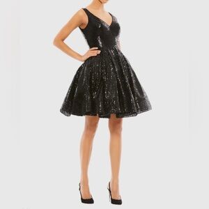 NWT! Ieena for Mac Duggal Black Sequin Mini Dress